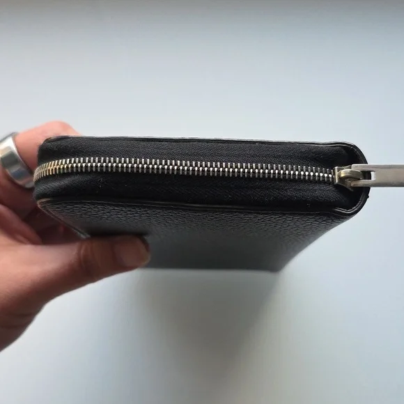 Celine Black Leather Wallet - Picture 5 of 13